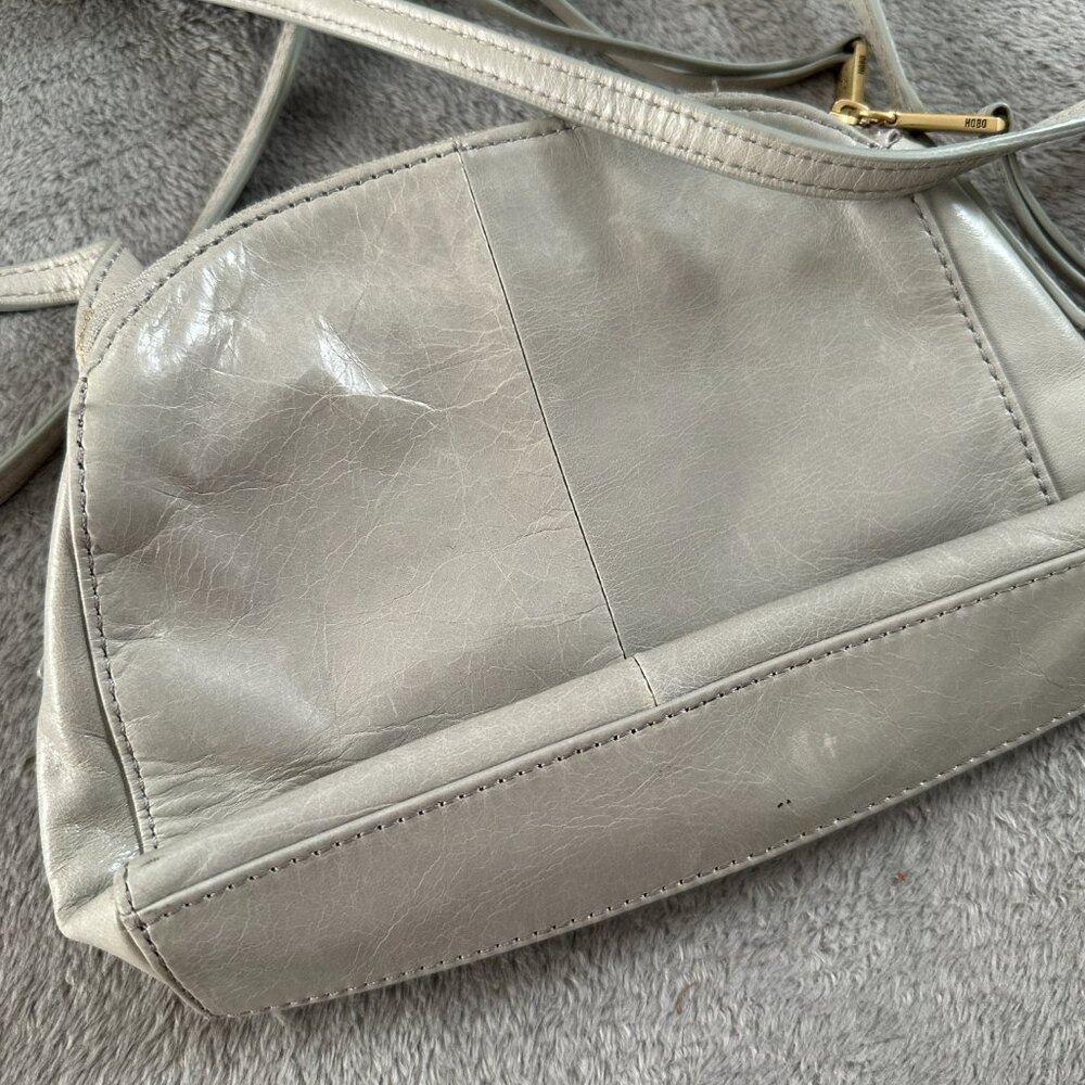 Hobo International Light Gray Nash Crossbody Bag Purse Leather Handbag - Picture 5 of 6